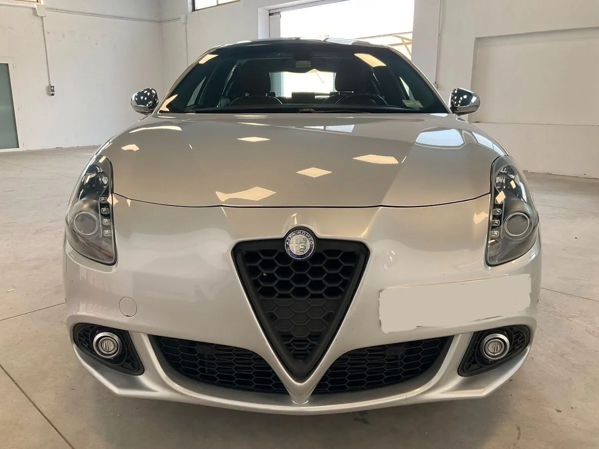 Alfa Romeo Giulietta 2015 photo 2
