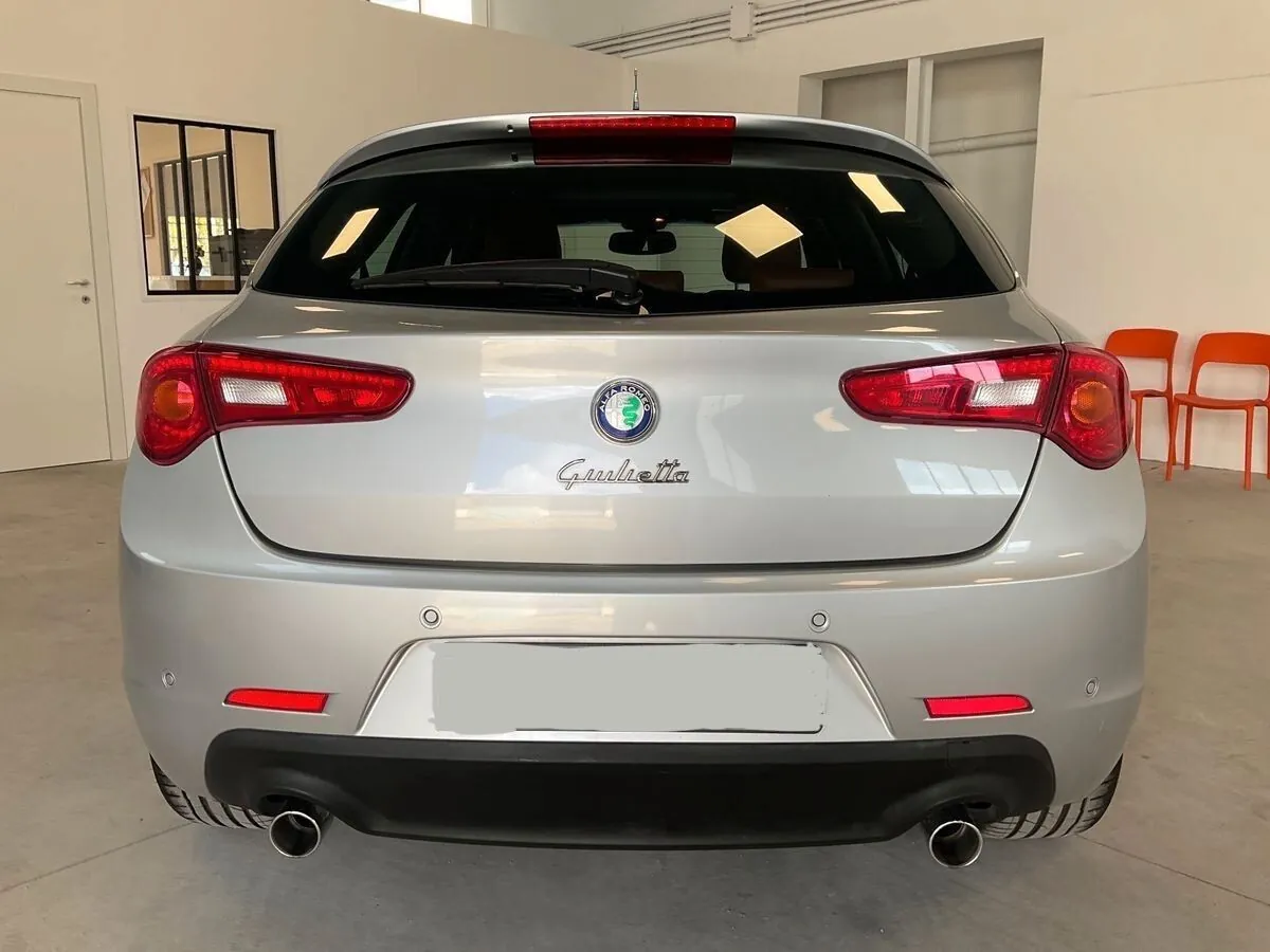 Alfa Romeo Giulietta 2015 photo 4
