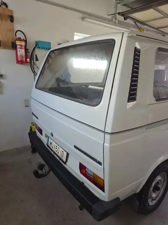 Volkswagen T3 1984 photo 2
