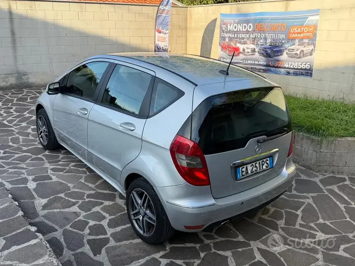 Mercedes-Benz A 180 Cdi Avantgarde 2010 photo 4