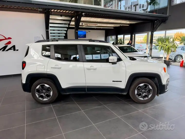 Jeep Renegade 2015 photo 4