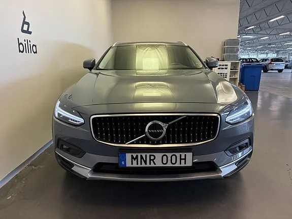 Volvo V90 Cross Country 2021 photo 2