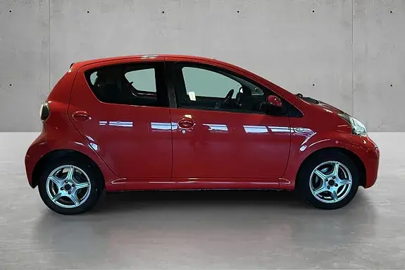 Toyota Aygo 2011 photo 5