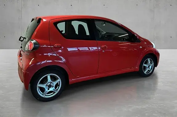 Toyota Aygo 2011 photo 4