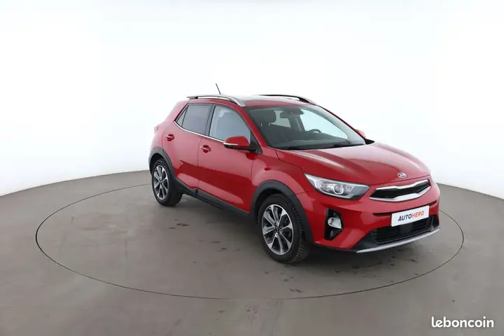 Kia Stonic 2017 photo 4