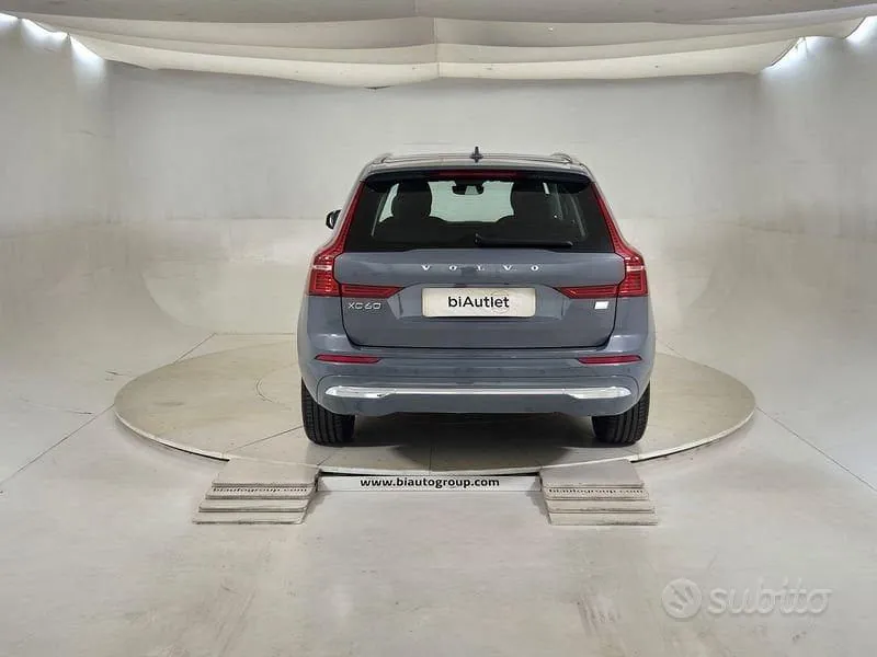 Volvo Xc60 2023 photo 3