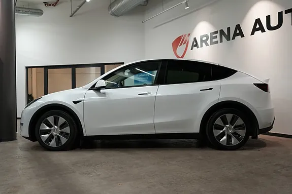 Tesla Model Y 2021 photo 2