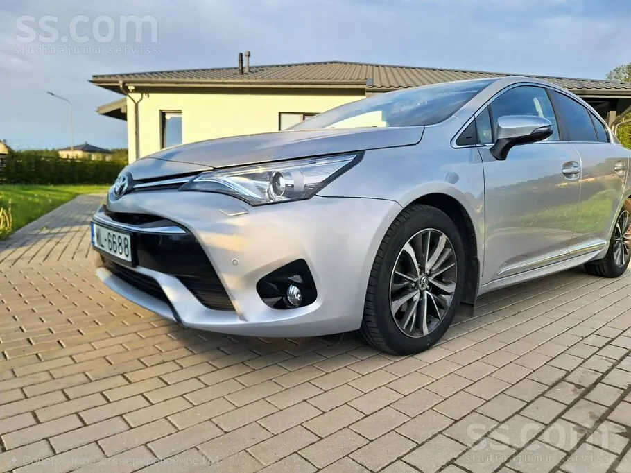 Toyota Avensis 2018 photo 2