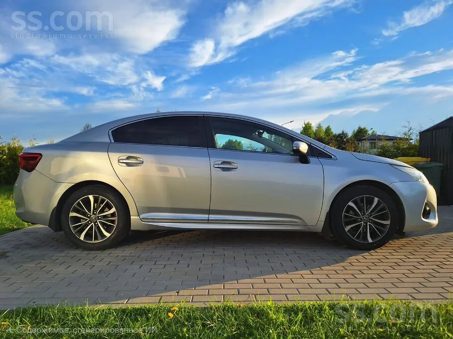 Toyota Avensis 2018 photo 5