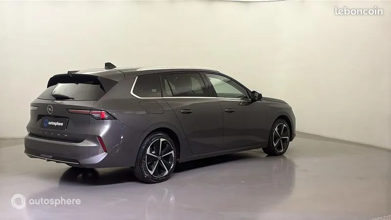 Opel Astra 2024 photo 5