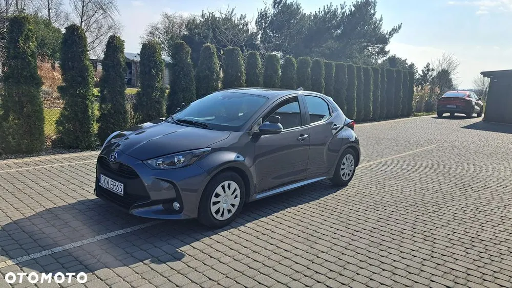 Toyota Yaris 2021 photo 2