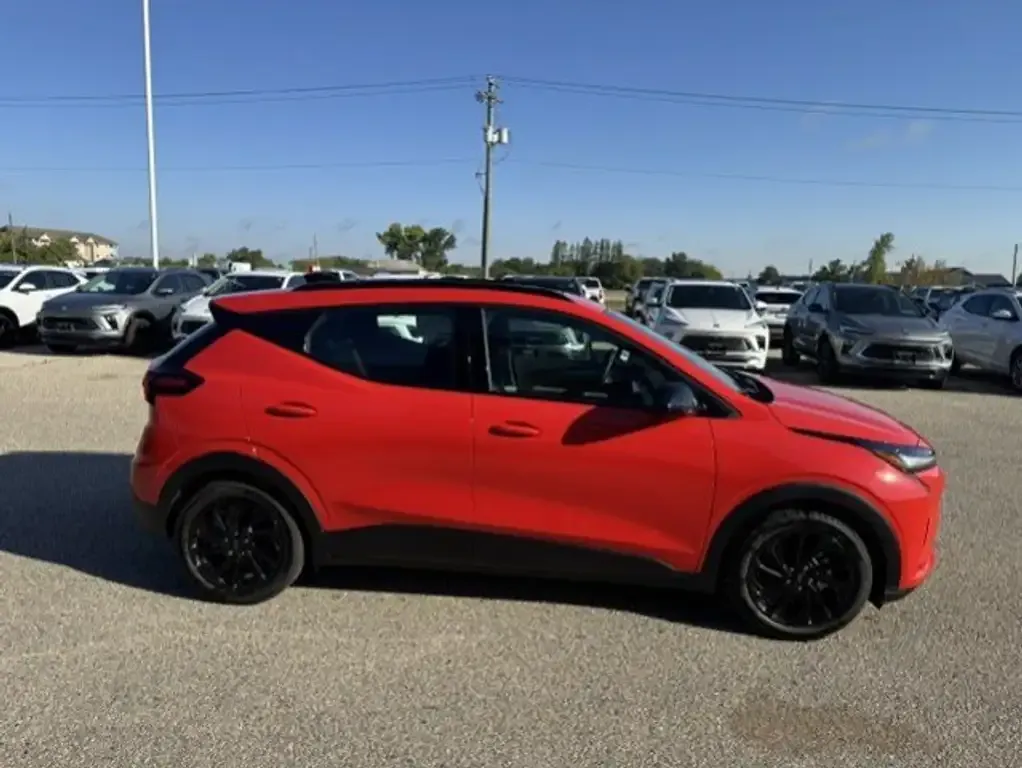 Chevrolet Bolt 2027 photo 4