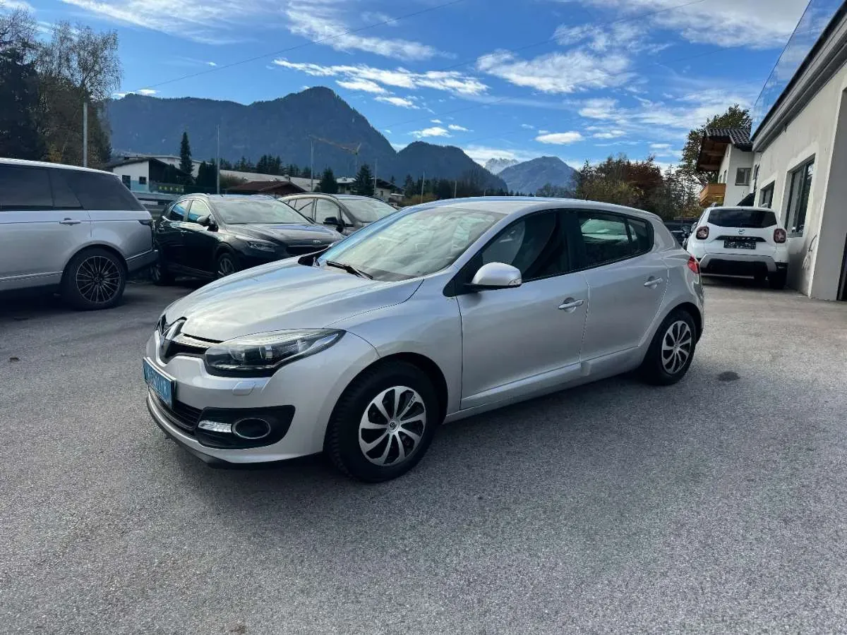 Renault Megane 2015 photo 2