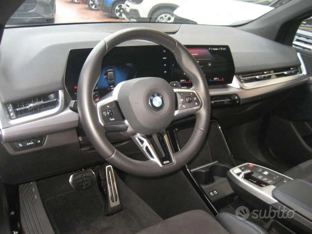 BMW 218 D Active Tourer Msport 2025 photo 4