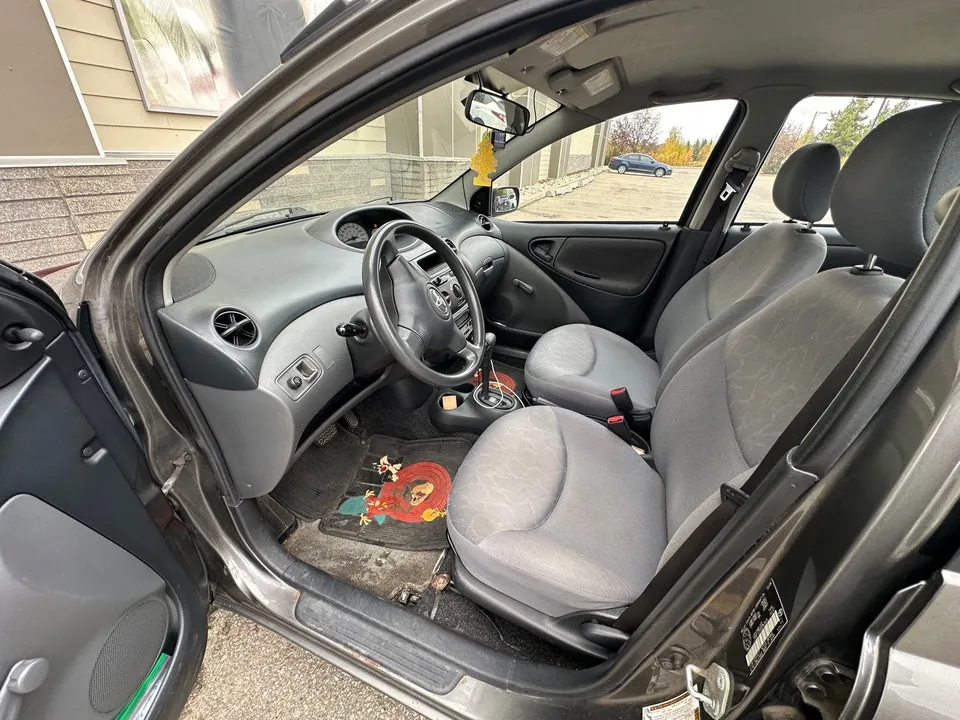Toyota Echo 2005 photo 3