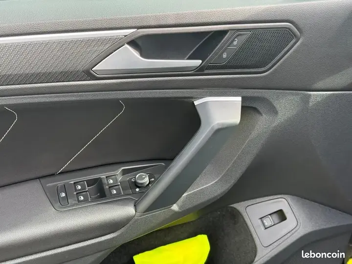 Volkswagen Tiguan 2024 photo 5