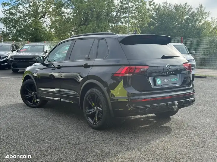 Volkswagen Tiguan 2024 photo 2