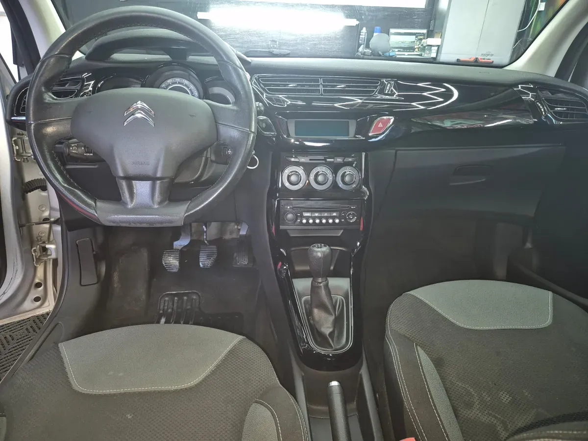 Citroen C3 2011 photo 2