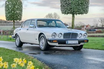 Jaguar Xj12 Sovereign 1986 photo 3