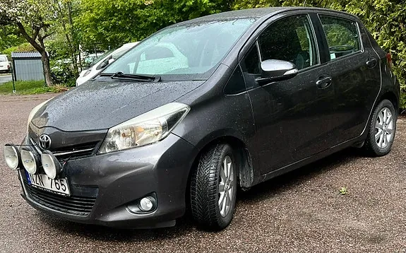 Toyota Yaris 2014 photo 3