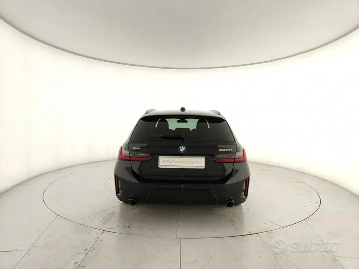 BMW 320D Touring 2025 photo 4