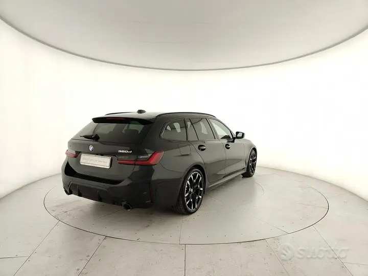 BMW 320D Touring 2025 photo 3