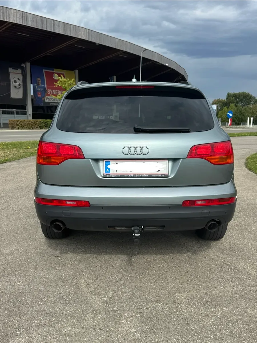 Audi Q7 2008 photo 3