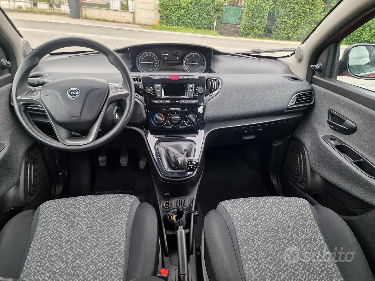Lancia Ypsilon 2018 photo 5
