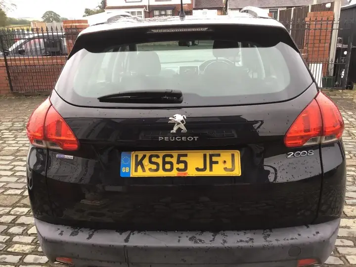 Peugeot 2008 2016 photo 5