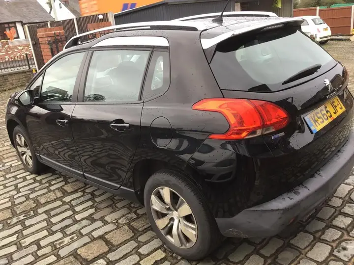 Peugeot 2008 2016 photo 4