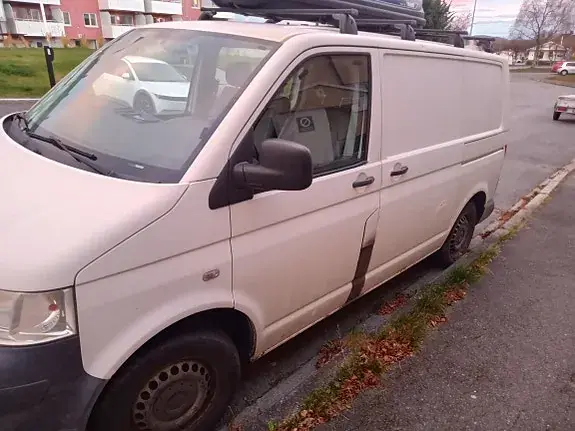 Volkswagen Transporter 2009 photo 2