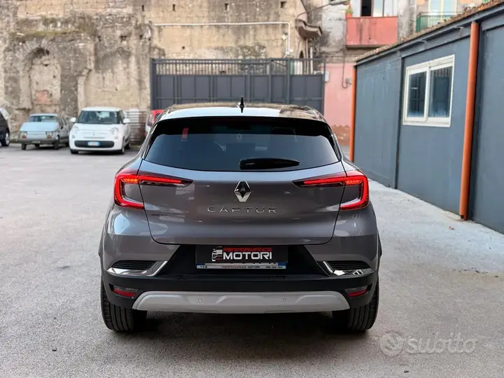Renault Captur 2023 photo 5
