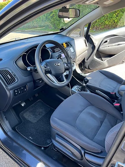 Kia Rio 2013 photo 3