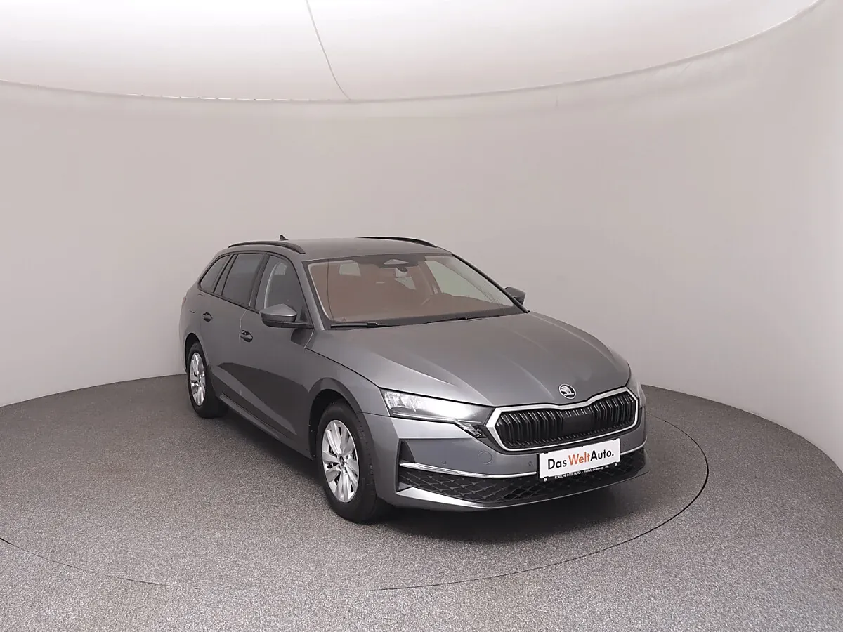 Skoda Octavia 2025 photo 2