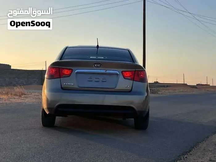 Hyundai Accent 2013 photo 5