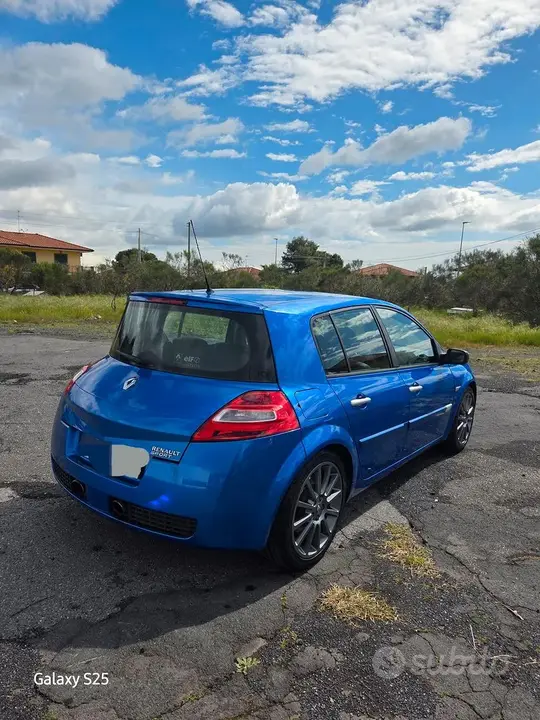 Renault Megane 2006 photo 2
