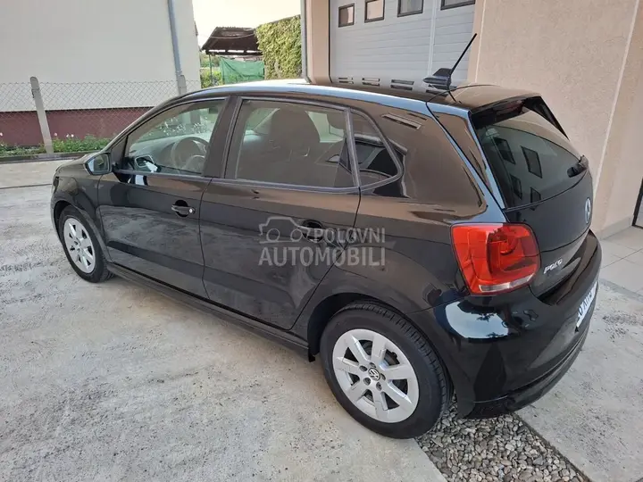 Volkswagen Polo 2010 photo 4