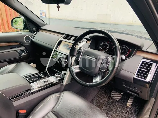 Land Rover Discovery 2019 photo 4