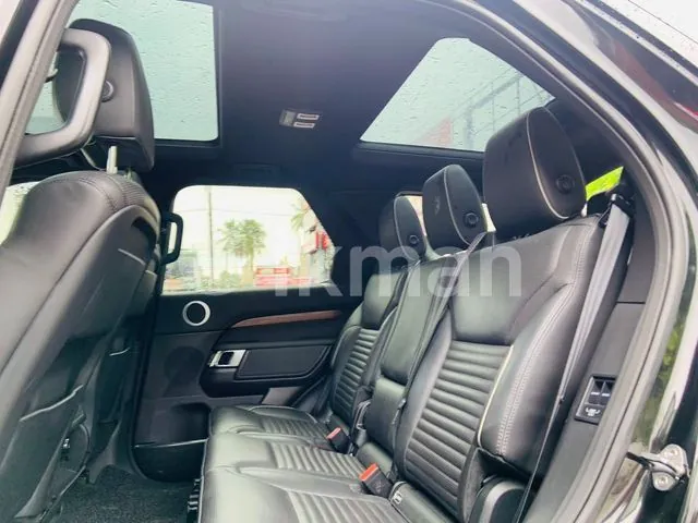 Land Rover Discovery 2019 photo 3