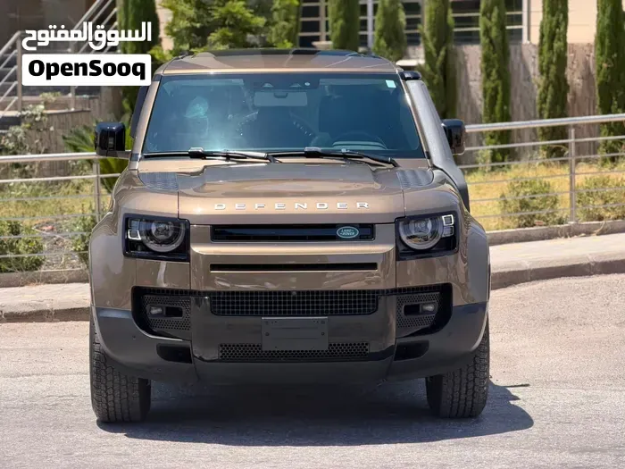 Land Rover Defender 2023 photo 3