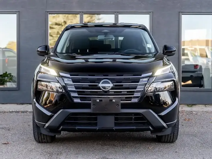 Nissan Rogue 2024 photo 2