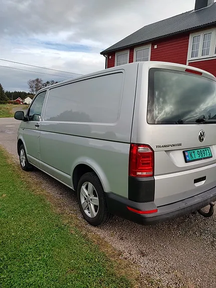 Volkswagen Transporter 2019 photo 2