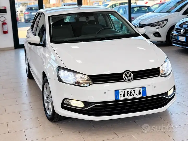 Volkswagen Polo 2014 photo 2