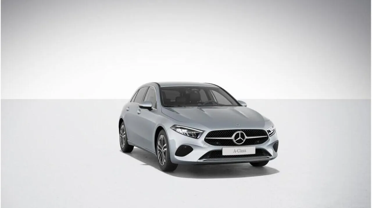 Mercedes-Benz A-Class photo 2