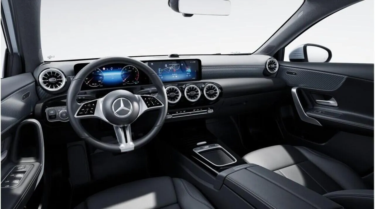 Mercedes-Benz A-Class photo 5