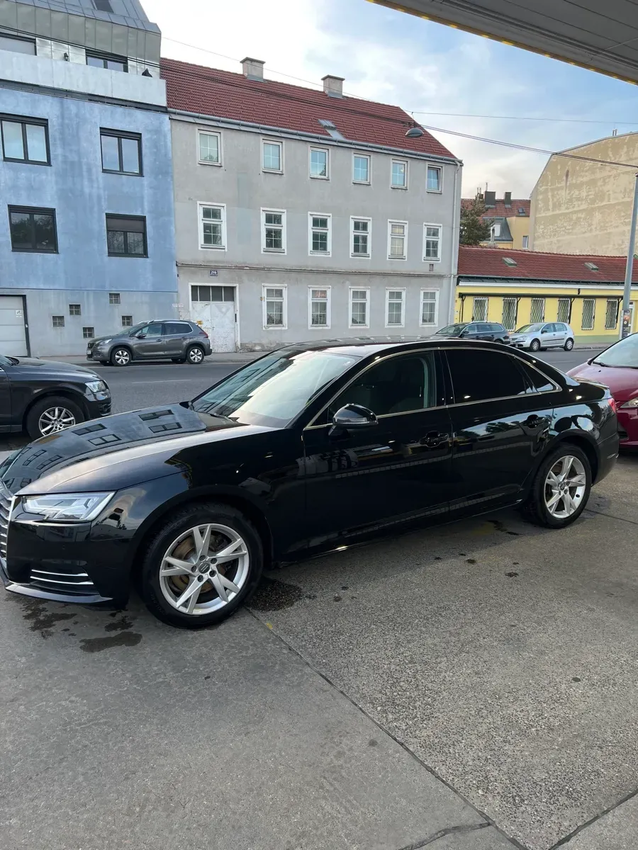 Audi A4 2016 photo 2