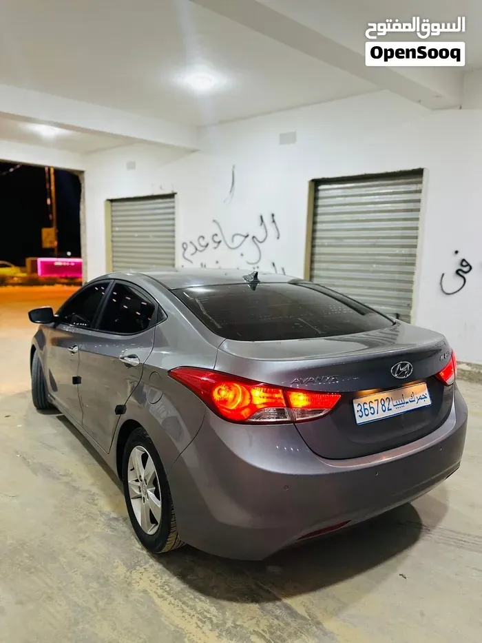 Hyundai Avante 2012 photo 2