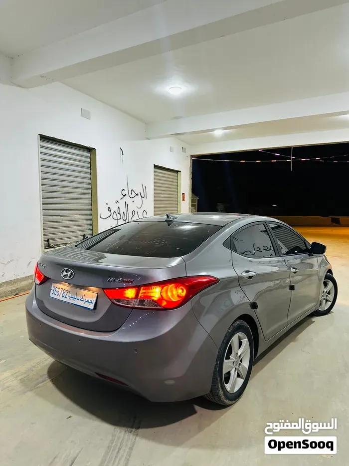 Hyundai Avante 2012 photo 3