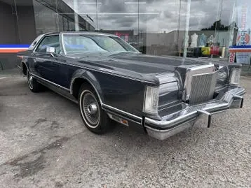 Lincoln Continental Mark V 1977 photo 3