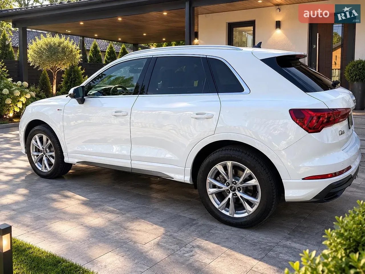 Audi Q3 2023 photo 4